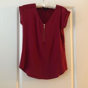 ❤️ red express top with front zipper ❤️